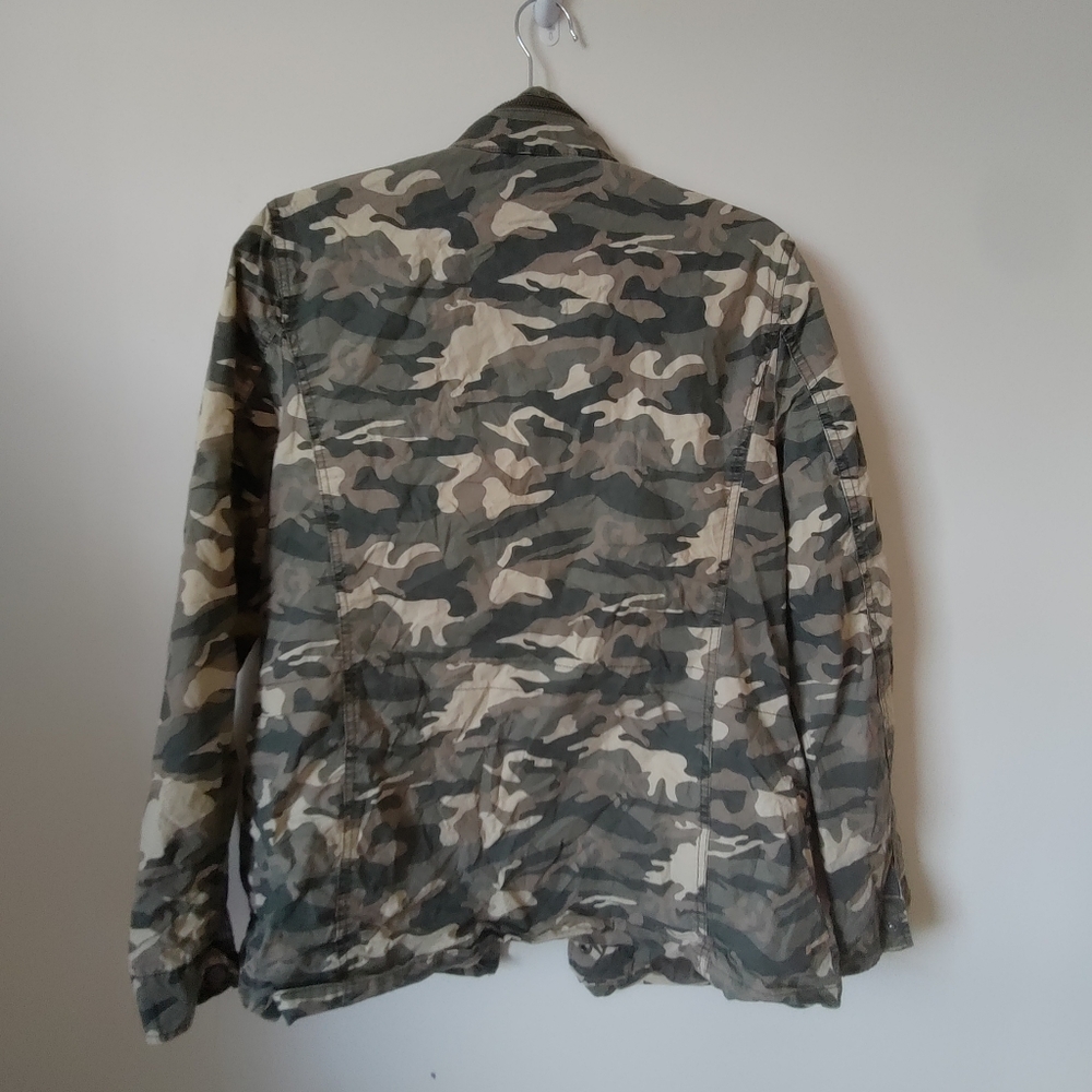 Levi's Camo Jacket - image 7